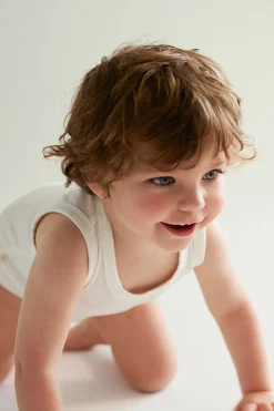 Body bebé básico tirantes anchos<Ysabel Mora New