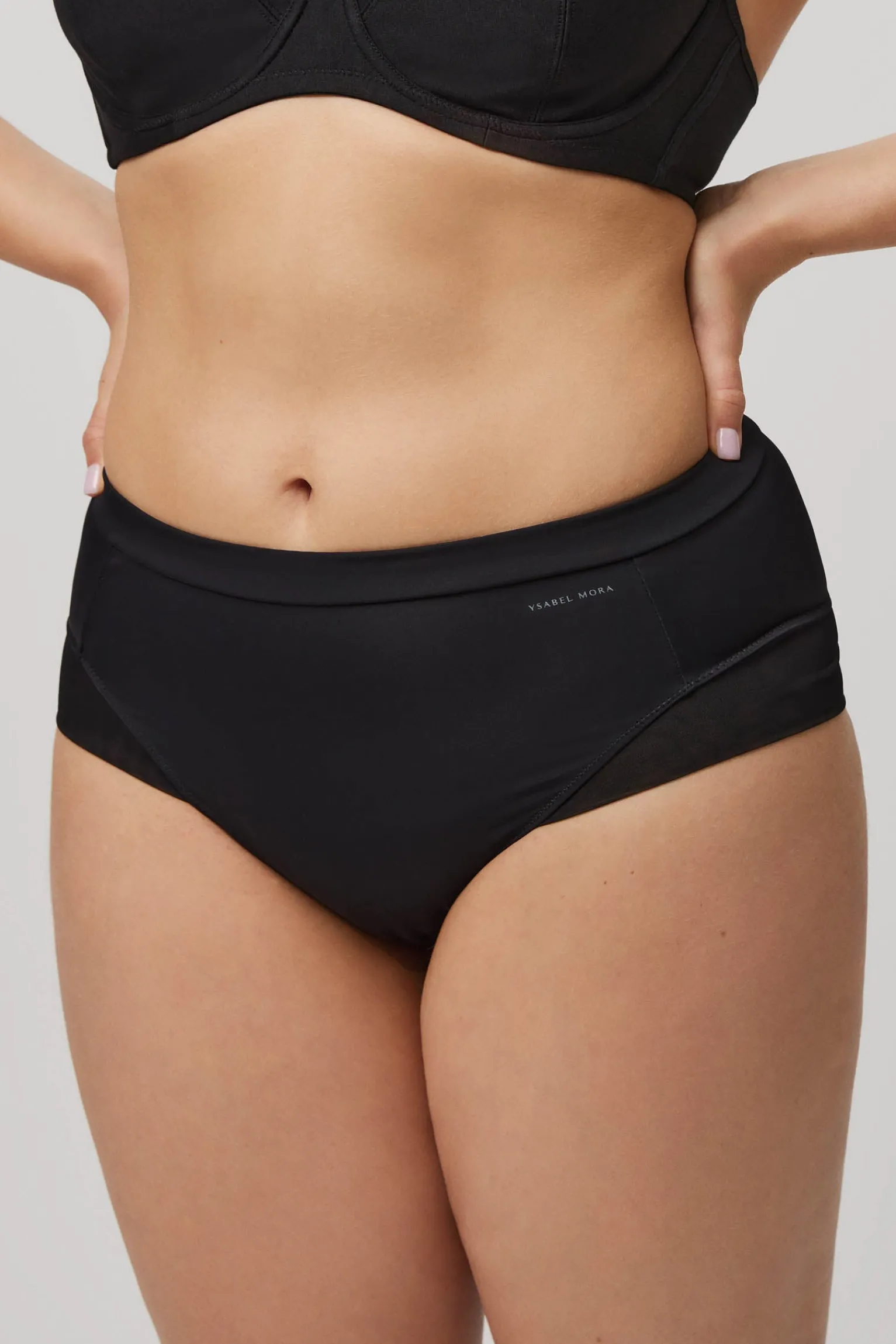 Braga alta con tul<Ysabel Mora