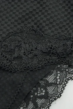 Braga brasileña con encaje<Ysabel Mora Best