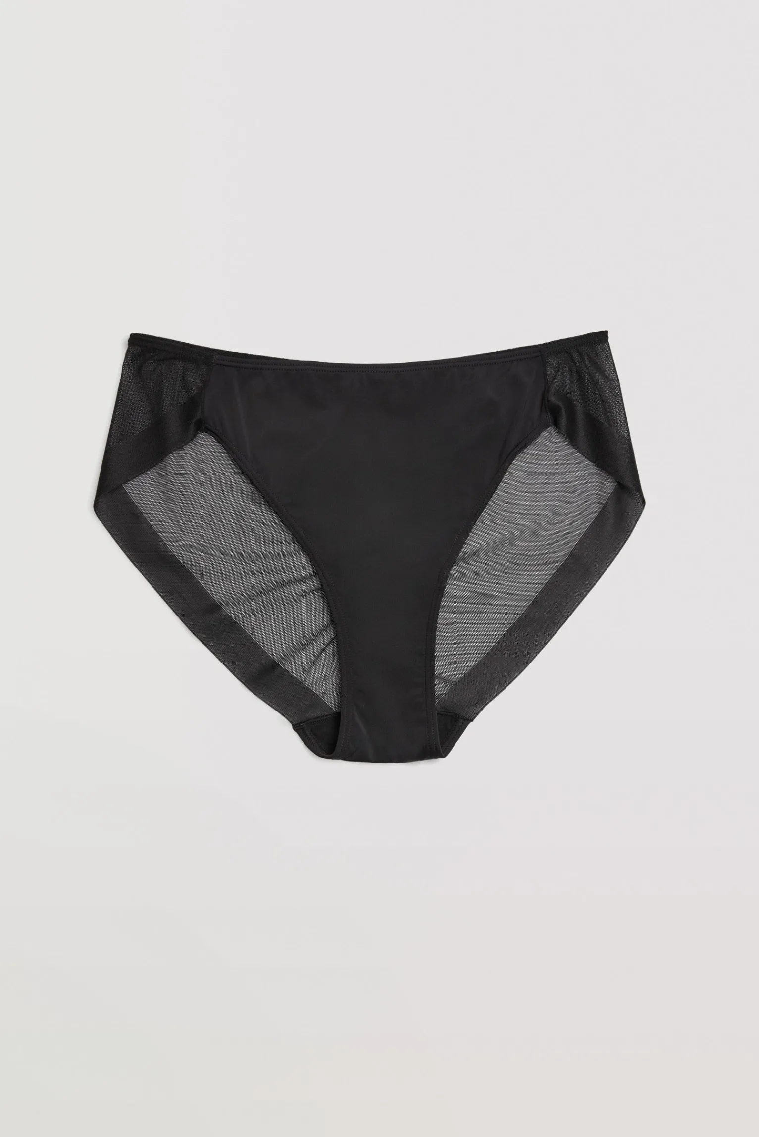 Braga de tul negro<Ysabel Mora