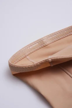 Braguita alta reductora compresión media<Ysabel Mora New