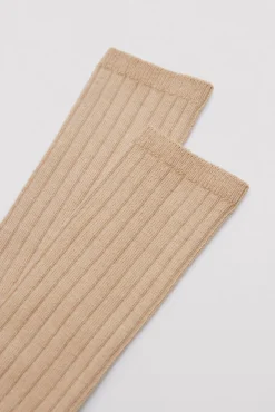 Calcetín infantil largo canalé camel<Ysabel Mora Outlet