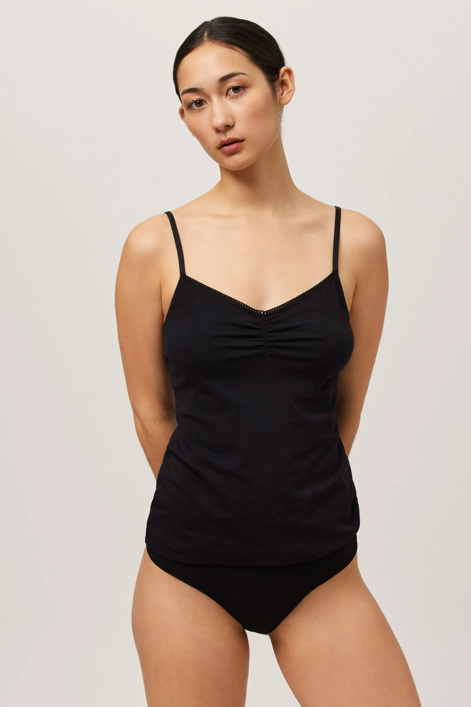 Camiseta tirantes algodón orgánico negra<Ysabel Mora Online