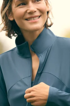 Chaqueta deportiva ajustada transpirable<Ysabel Mora Sale