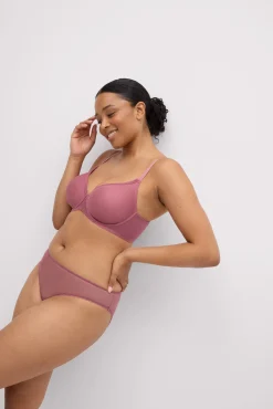 Conjunto lencero sujetador de capacidad con aro con relleno y braga midi<Ysabel Mora