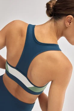 Cápsula 01<Ysabel Mora Online