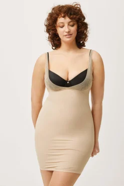 Dress-up reductor nude<Ysabel Mora