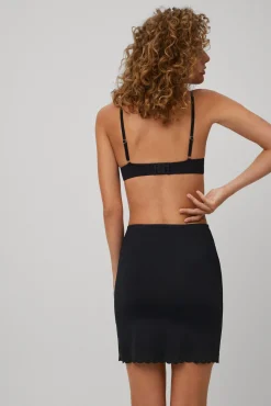 Falda combinación corte láser negra<Ysabel Mora Online