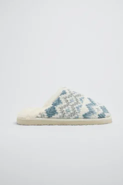 Pack invierno manta y zapatillas estampado étnico azul<Ysabel Mora Online