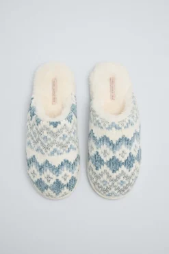 Pack invierno manta y zapatillas estampado étnico azul<Ysabel Mora Online