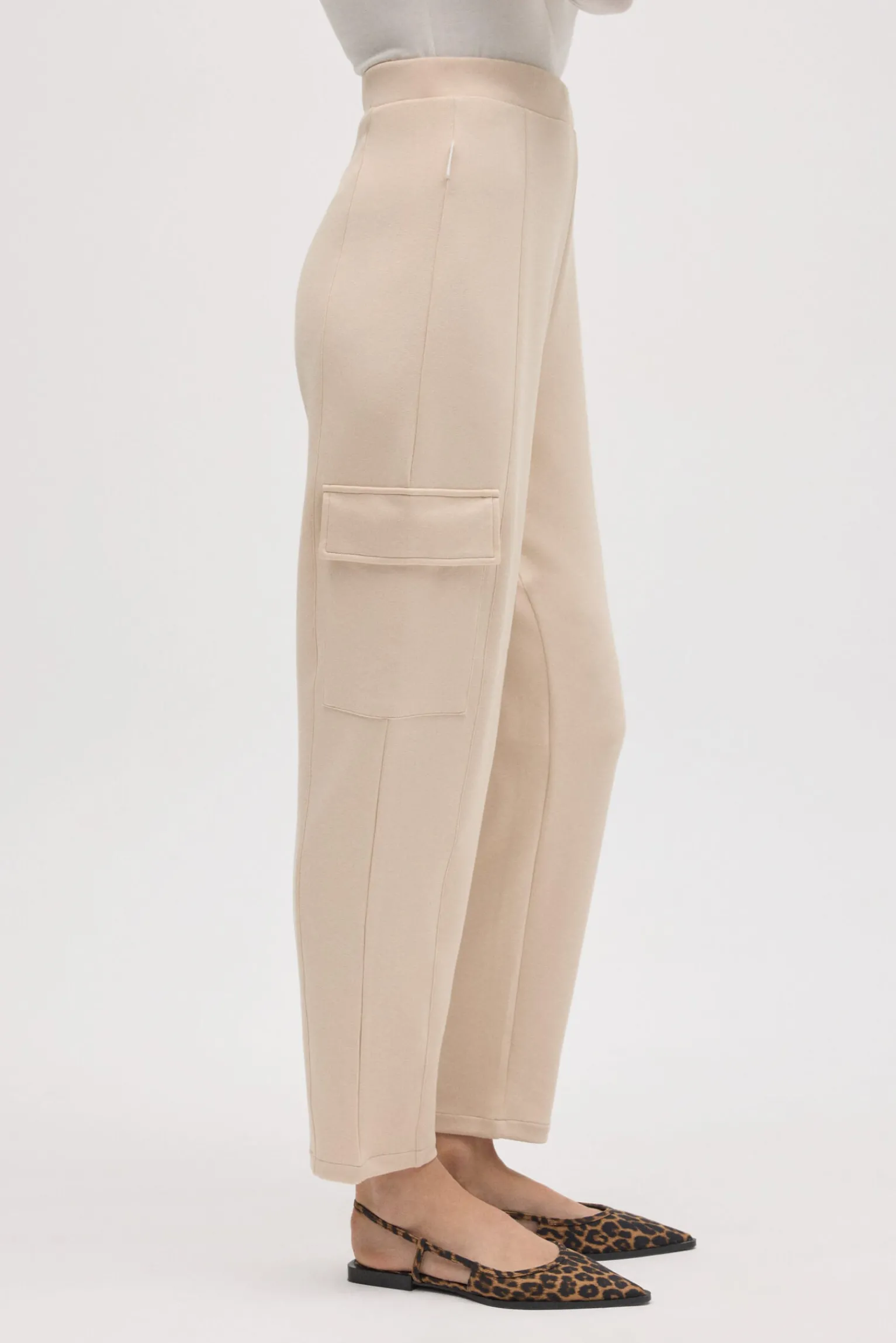 Pantalón cargo fluido<Ysabel Mora