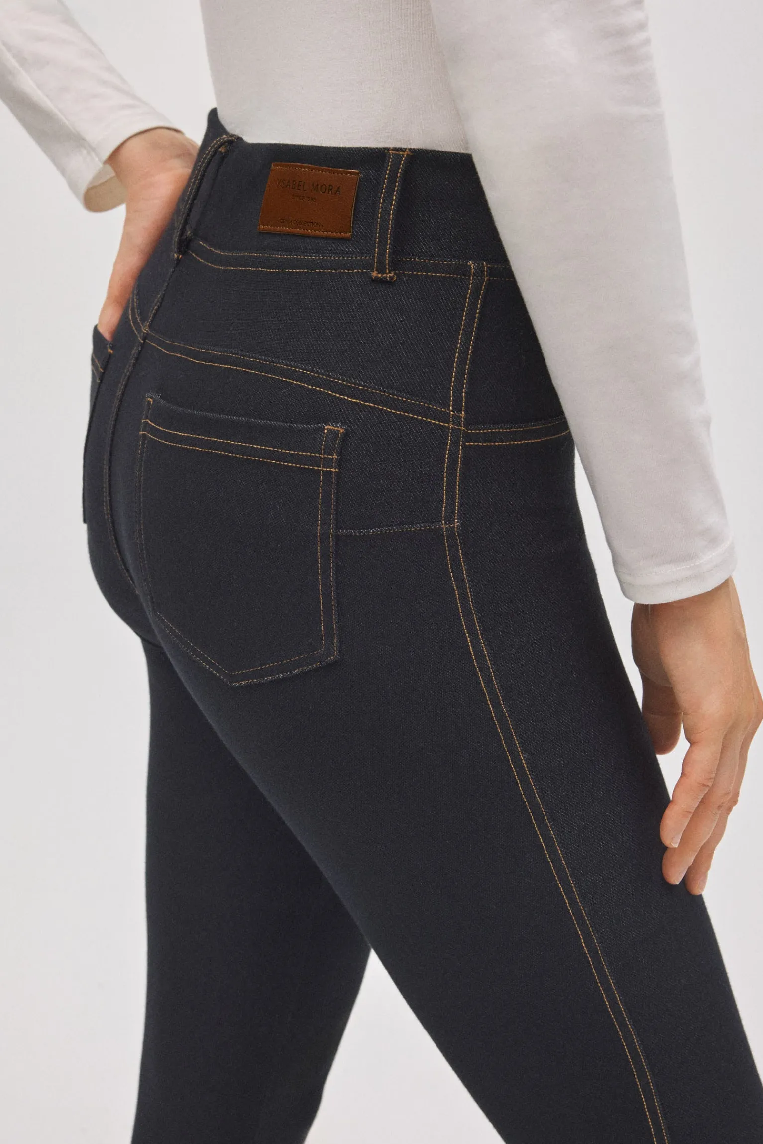 Pantalón vaquero elástico skinny negro<Ysabel Mora Hot