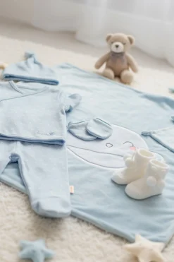 Set de regalo recién nacido<Ysabel Mora Online