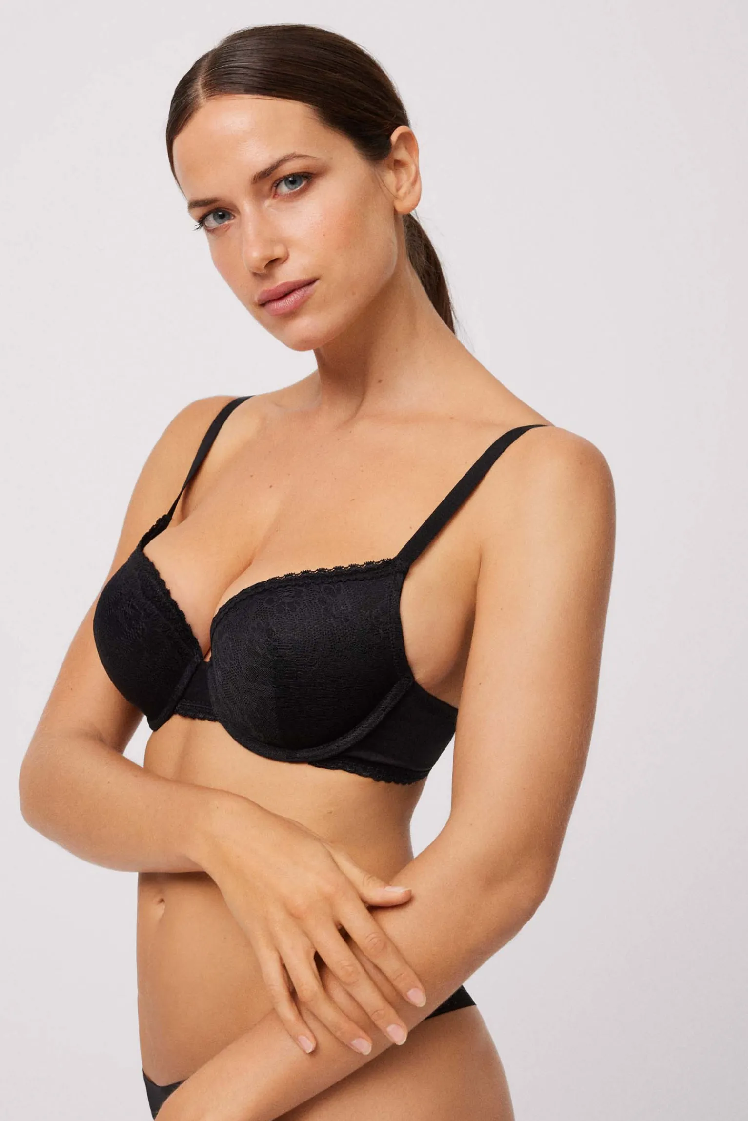 Sujetador push-up negro<Ysabel Mora Best