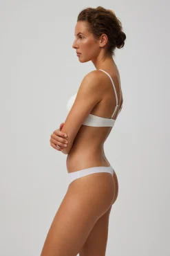 Tanga láser invisible<Ysabel Mora Online