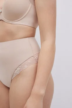 Tanga reductor de encaje media compresión<Ysabel Mora Best