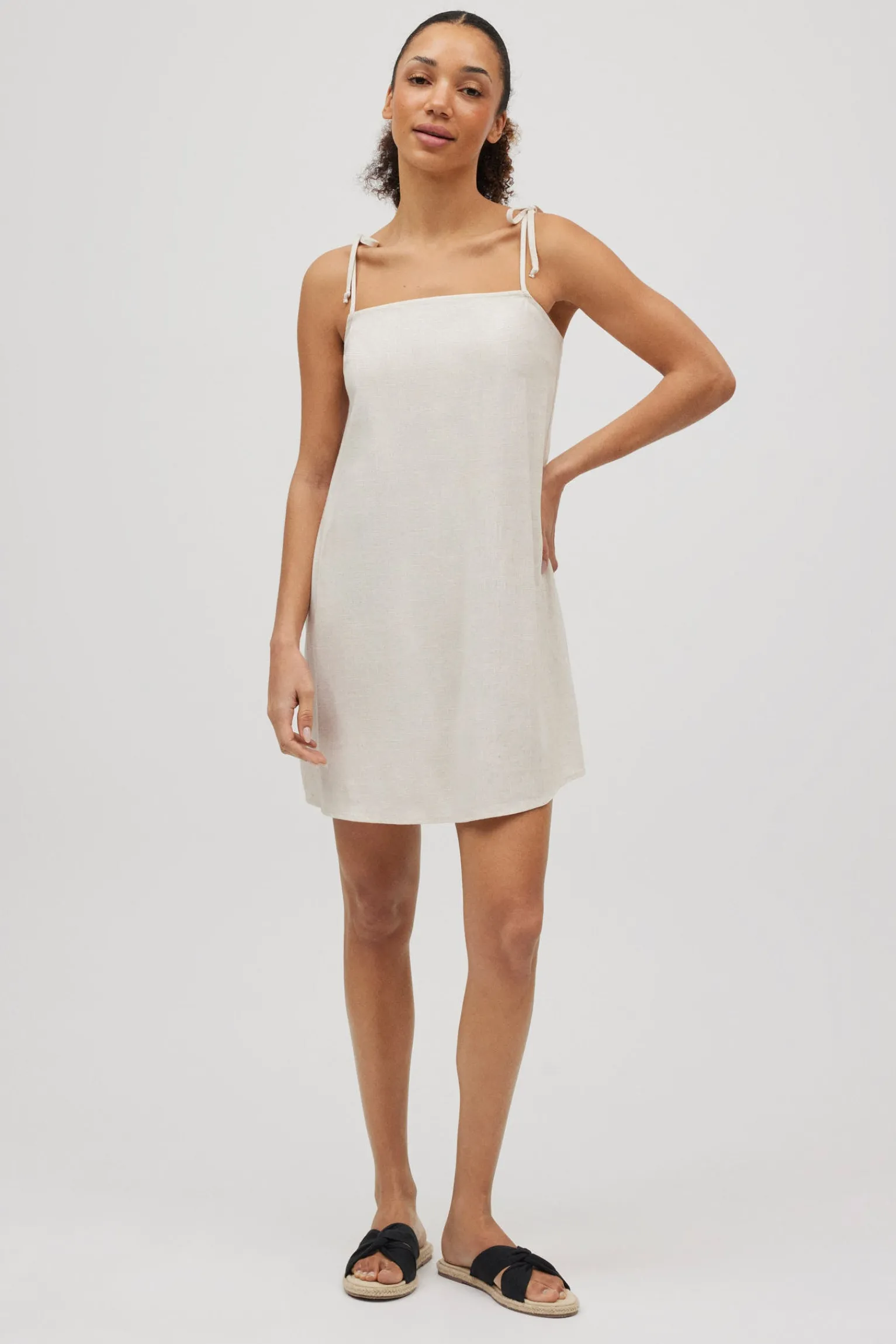 Vestido corto recto con lino<Ysabel Mora