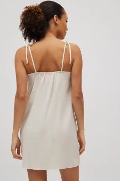 Vestido corto recto con lino<Ysabel Mora